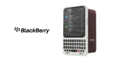 Blackberry Like Clicks Communicator Phone Launched