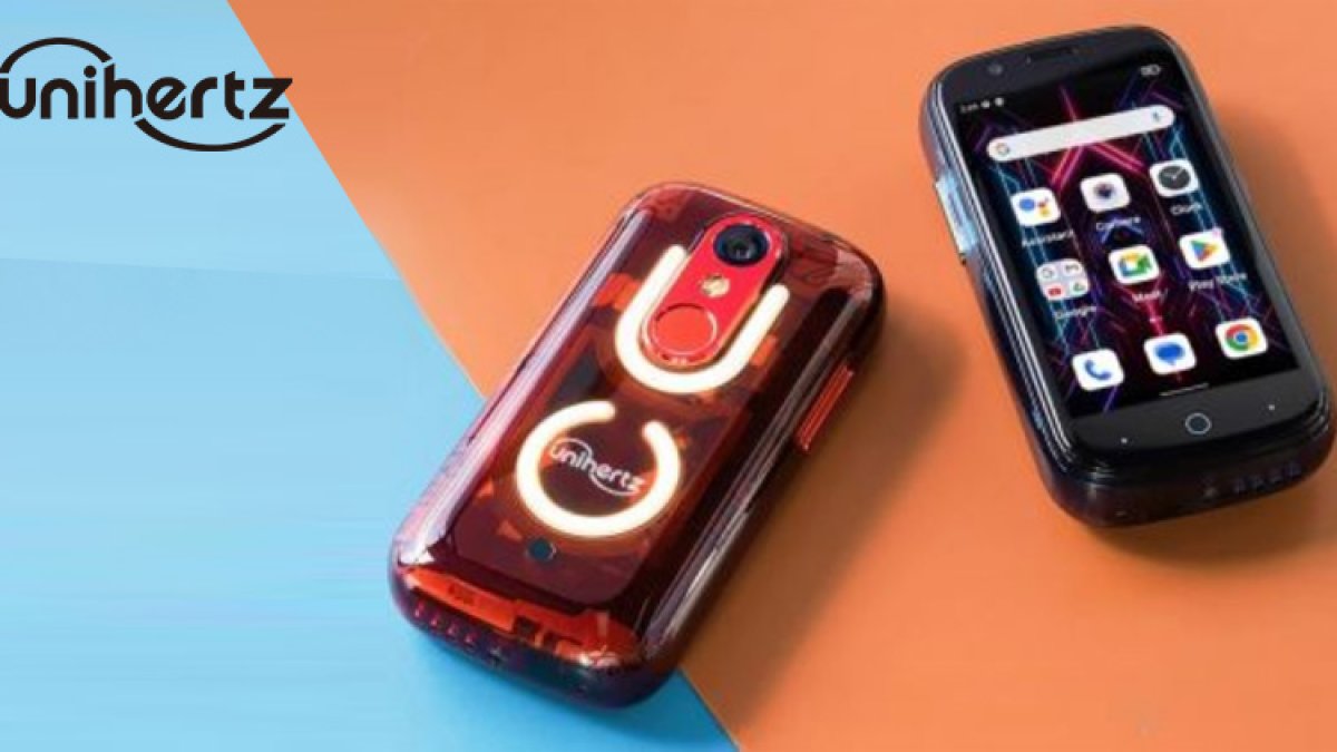 World's smallest smartphone launched! Its back panel is transparent, nothing surprised.