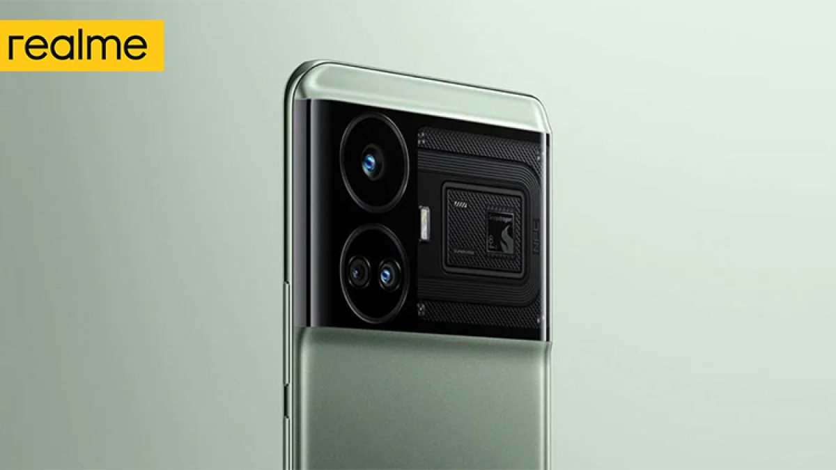 Realme GT 5 launched with 24GB RAM, 240W charging, know everything about this phone.